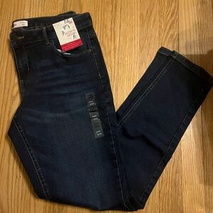 SO Women's Favorite Skinny Jeans - Size 20 Plus